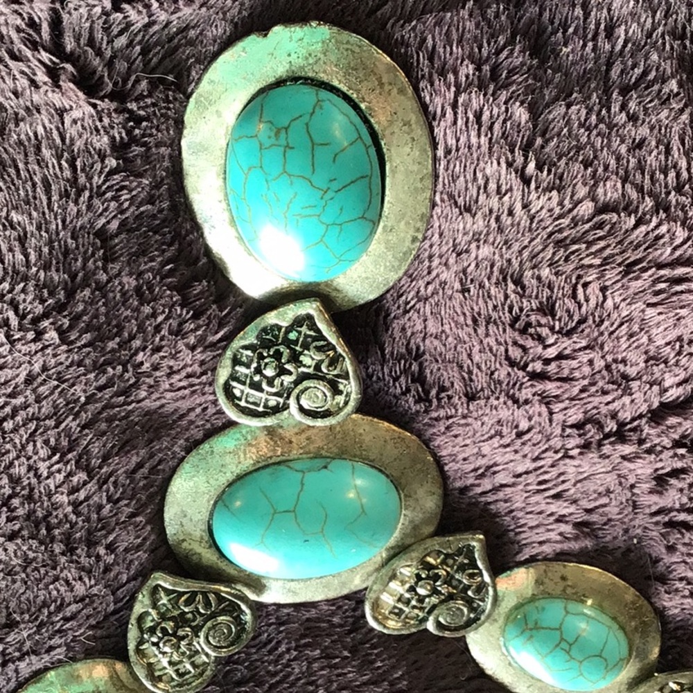 Costume Turquoise/Silver Necklace - image 5